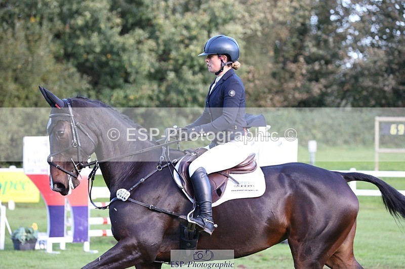 231022-111802-25088 - 632-ANGELL'S.CHOICE-Saffron.Cresswell-TrotUp+SJ