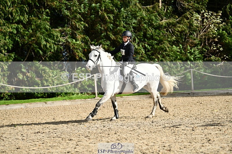 251004A-151511-01755 - Classes 8 & 9 70cm