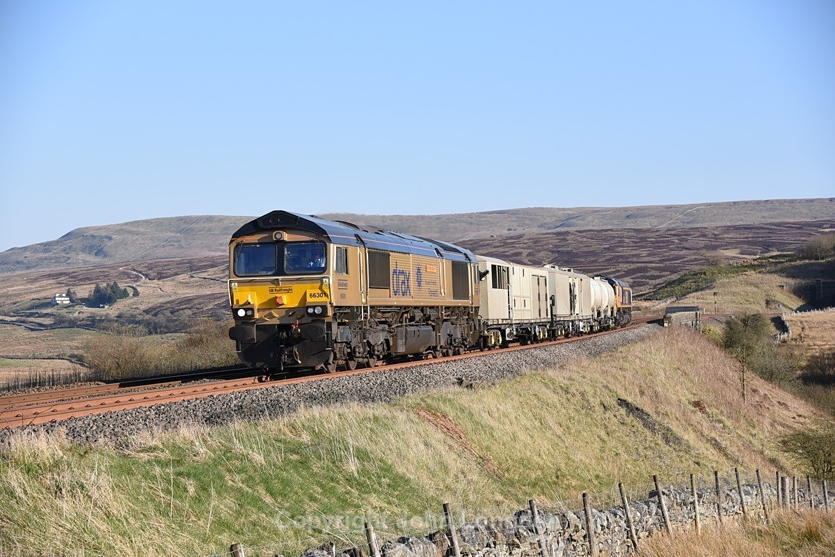 JL - 8.4.25 66301/737 3Q99 Carlisle Upperby - Carlisle Upperby, Lunds - Latest shots