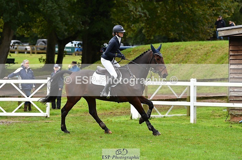 231021-114620-16244 - 052-SHANNONDALE.COURAGE-Georgina.Beeby.Wynn-SJ