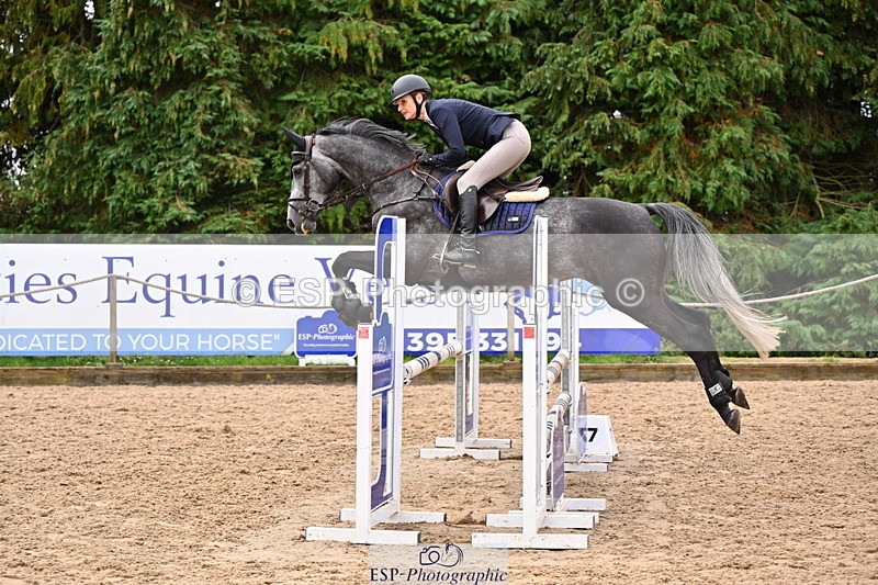 250817A-105527-03958 - Cls 16 Snr British Novice