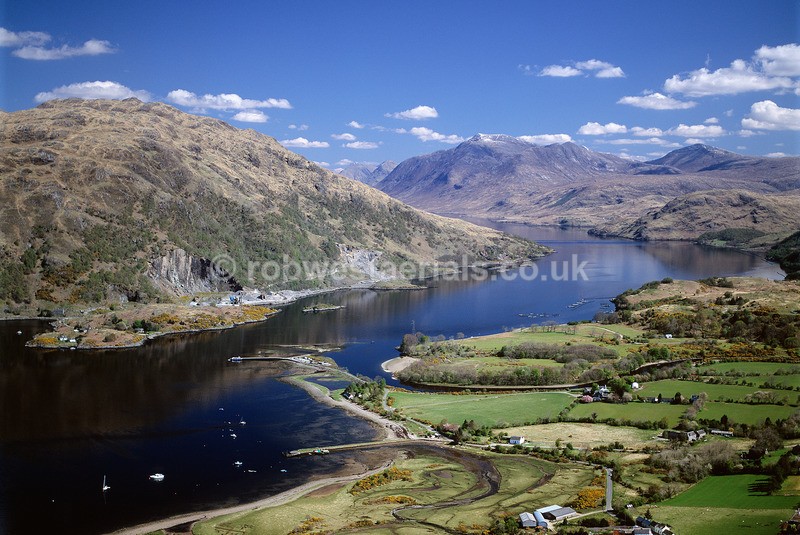 A00341C Loch Etive from above Taynuilt Village 2002 - West and south coastlines