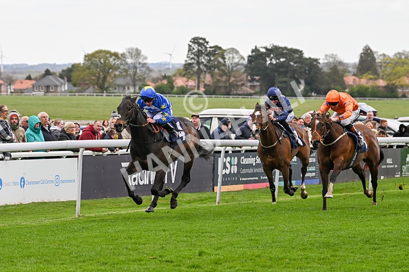 160425-Race 2-Trilby-2541 - Race 2