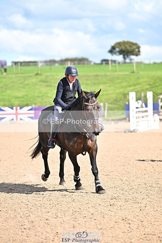 250924-131940-00414 - Cls 4 Newcomers and 1.10m Open