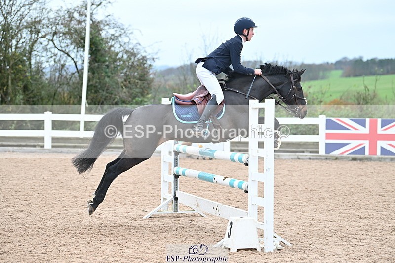 231119A-115602-05540 - Sun Cls 5 Newcomers & 1m Open