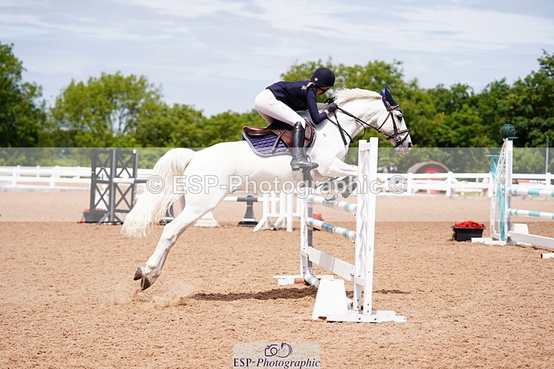 240629A-124534-05437 - Cls 18 Newcomers and 1m Open