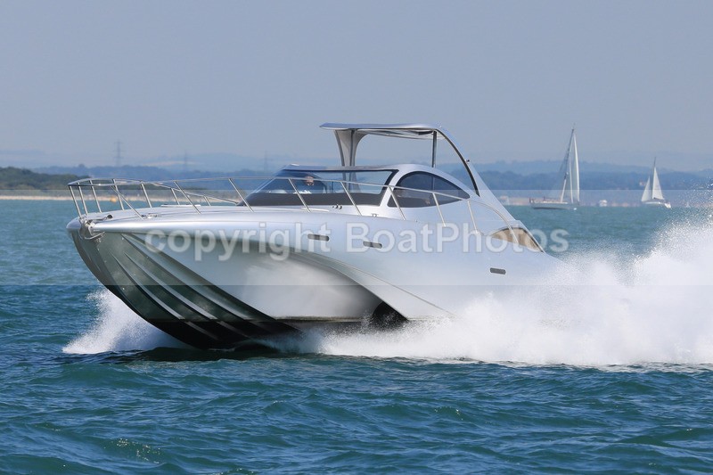 170709 BLADERUNNER RTI_7129 - Racing Powerboats