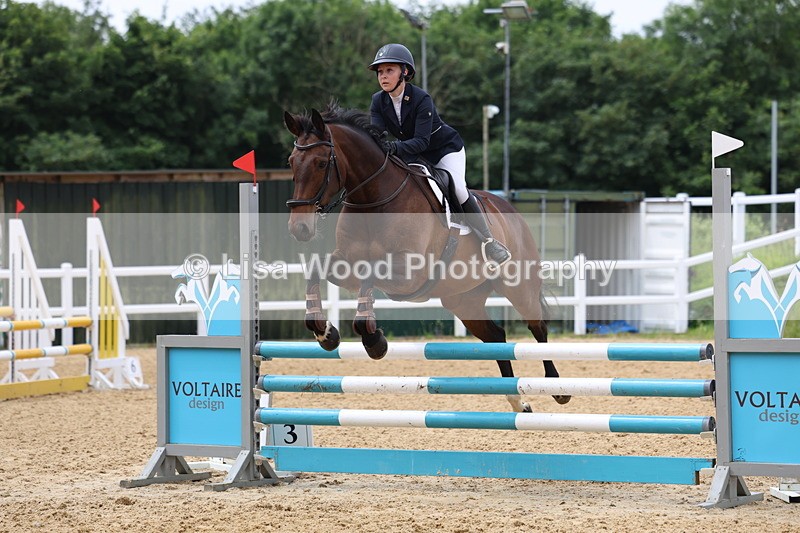 3E7A6472 - Class 4: Senior British Novice/90cm open
