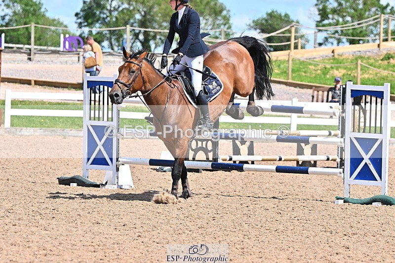 240619A-153325-00866 - Cls 5 Snr Foxhunter and 1.20m Open