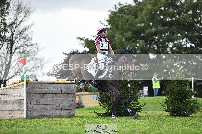 231022-131705-28672 - 312-HALVANNA.THE.LAST.SONG-Holly.Horton-XC