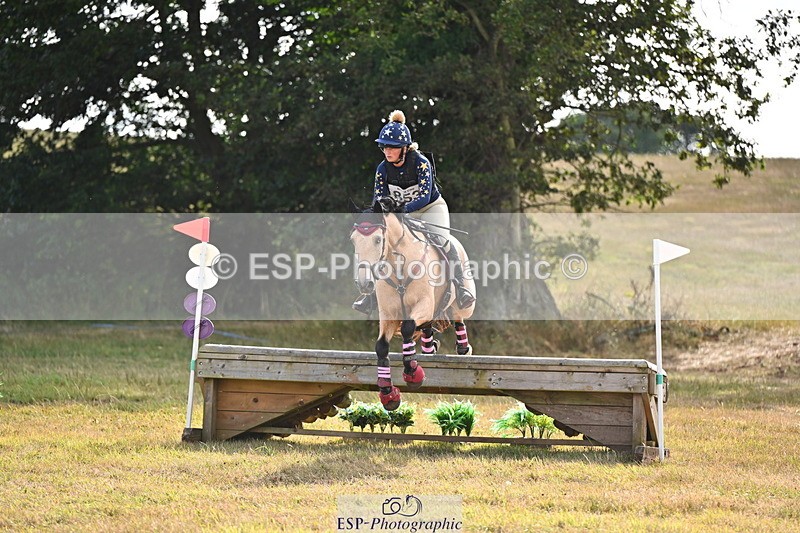 250803A-170318-17946 - S-853-Anna.Hoskins-RIVER.SHANNON.BOY