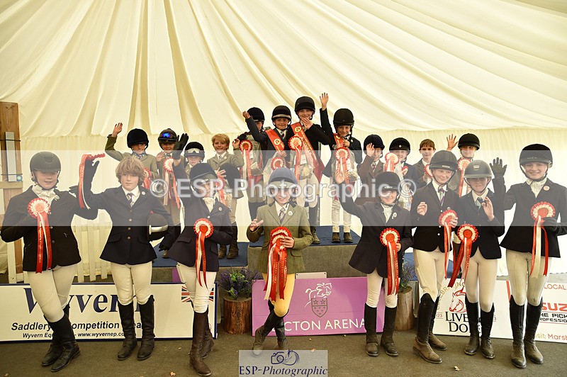 240823X-151158-17981 - 60cm Presentations