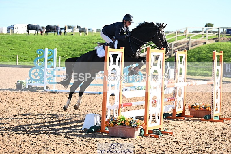 240912A-091546-00086 - Cls 1 Snr 1.05m & 1.10m Open