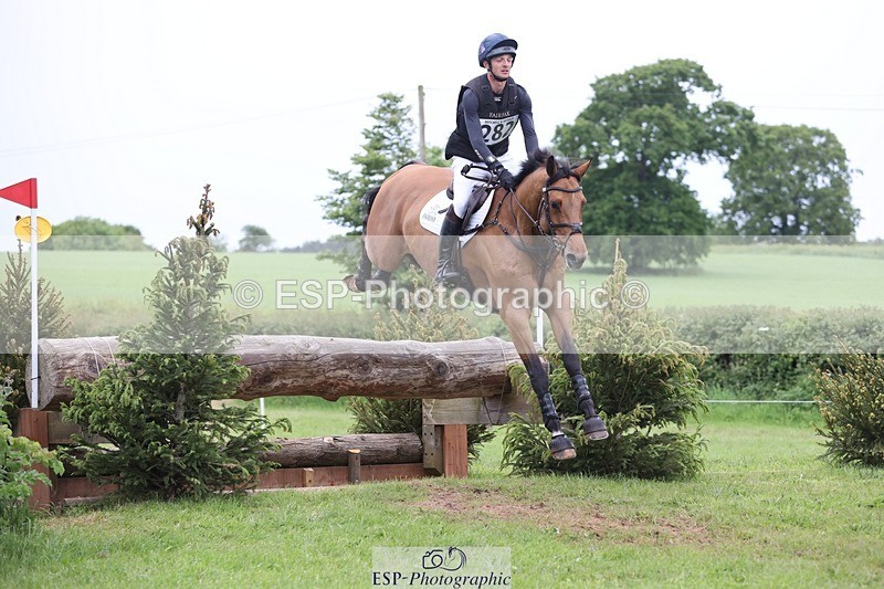 240525-180102-18340 - 282-COOLEY_CORNASUS-Tom_Jackson