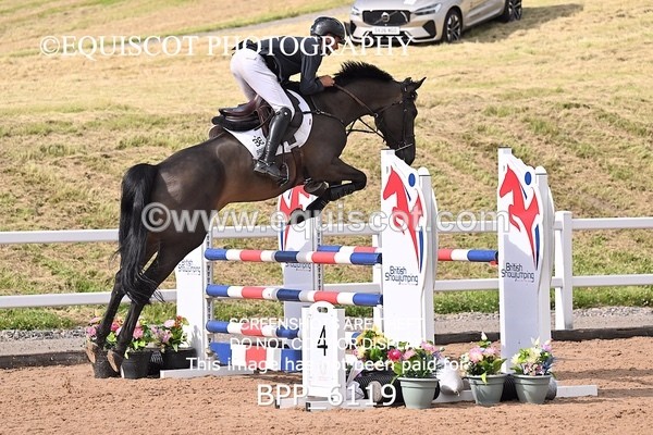 BPP_6119 - CLASS 11 THURS GFS Saddles Senior Newcomers/1.10m Open