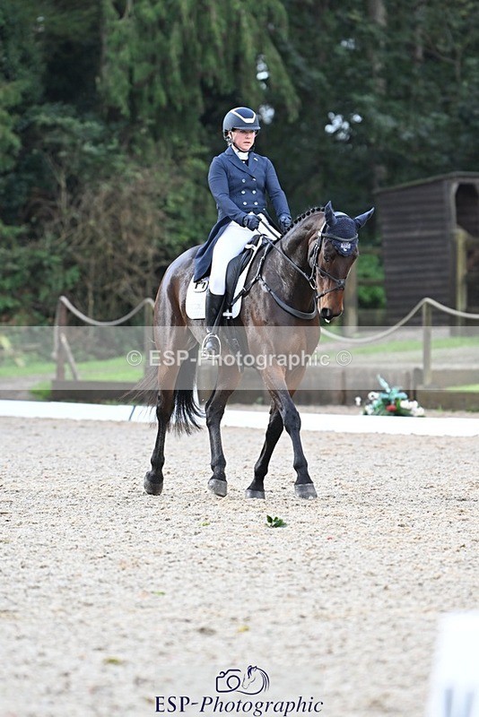 231019-100214-01310 - 030-MONBEG.SHELBY-Kat.Raybould-DR