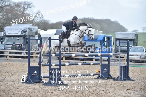 BPP_4309 - CLASS 10 RHS Foxhunter Championship Qualifier