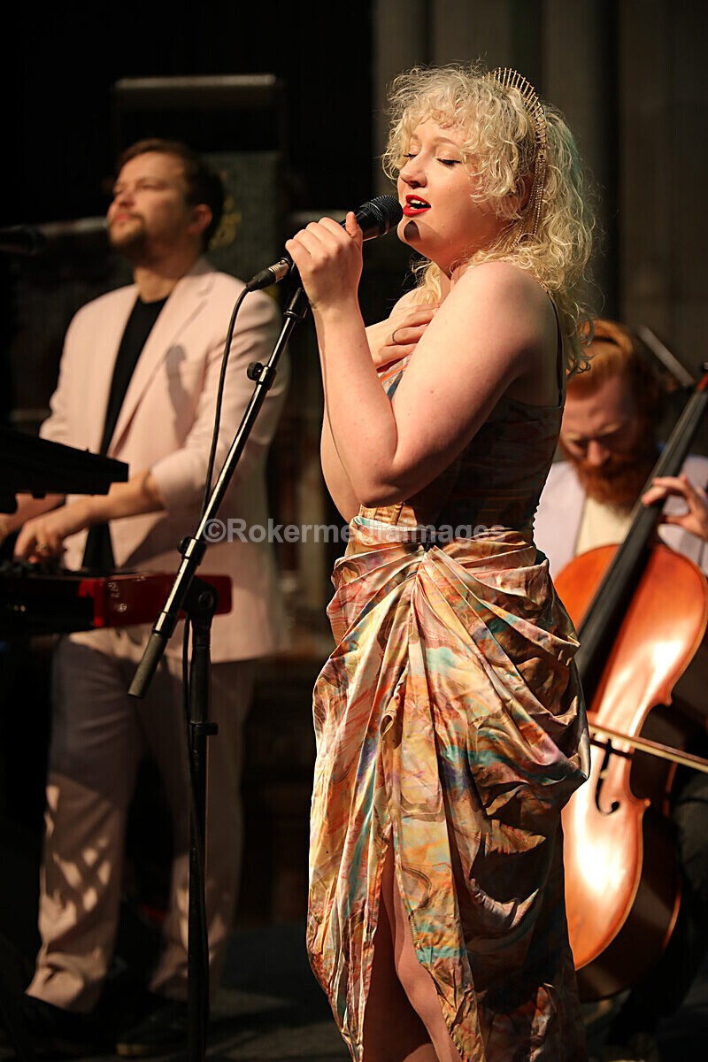 FOLK N BLUES-455 - FOLK and BLUES SEPT 2022