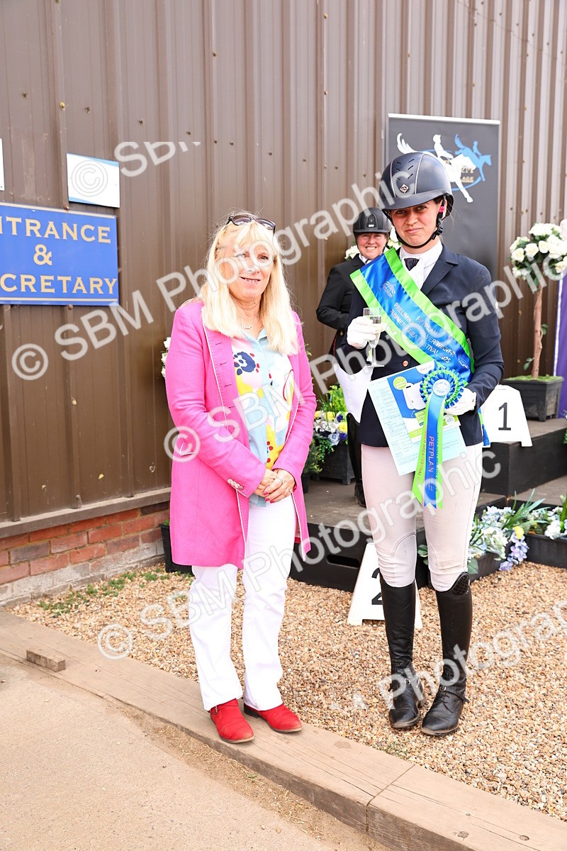 SBM_001876 - Presentations - cart