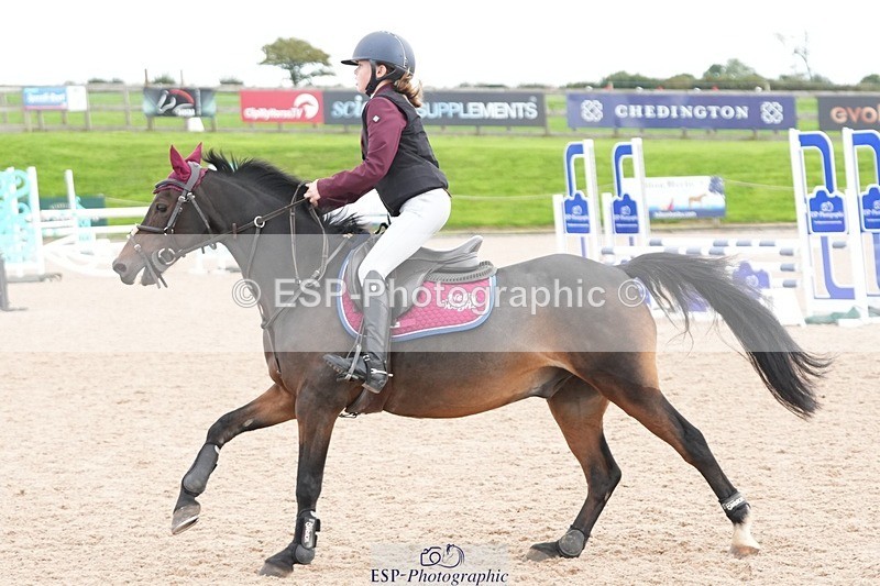 250921-144058-03708 - Cls 20 Pony 80cm Derby