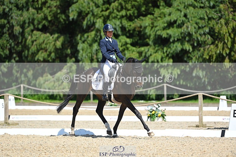 230526-144802-07007 - 485-OPPOSITION_HERALDIK_GIRL-Kirsty_Chabert-DR