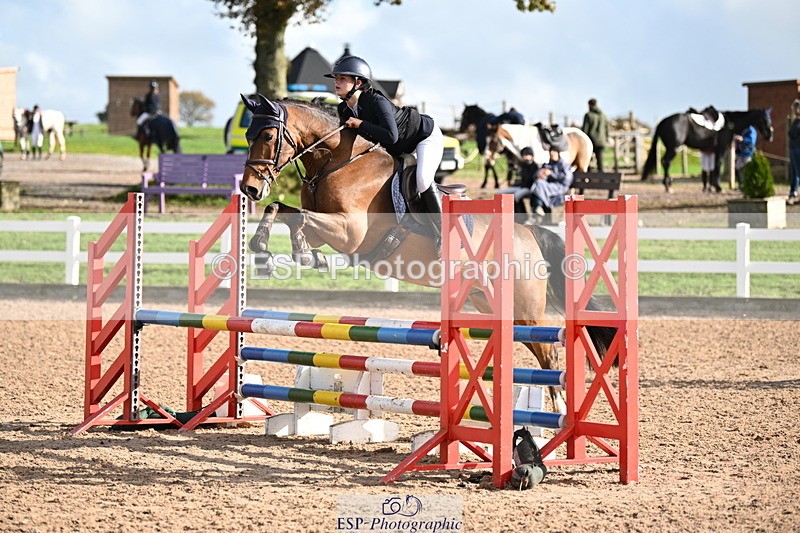 241026A-115919-00849 - SAT Cls 8 Pony Discovery and 90cm Open