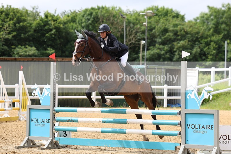 3E7A5914 - Class 4: Senior British Novice/90cm open