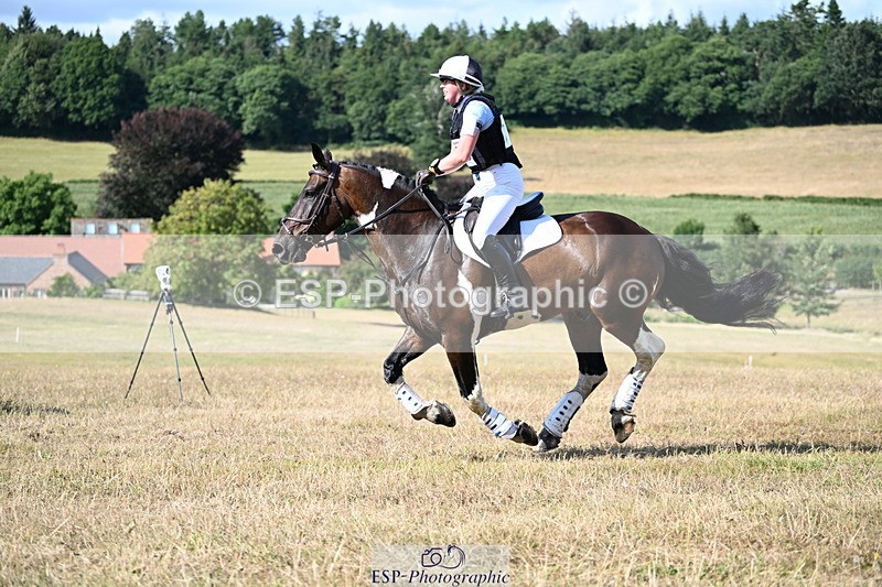 250803A-163051-17007 - Q-758-Caroline.Hutchens-CLOGORROWS.SOCKY