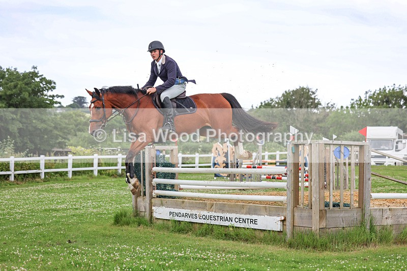 3E7A3999 - Class 6: Hawkins Motors Senior 1.00m Derby
