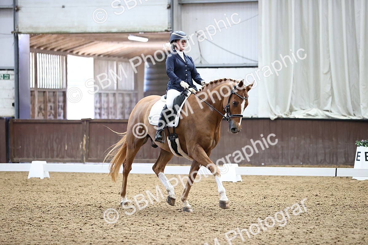 SBM_000847 - Novice 4 Warm Up