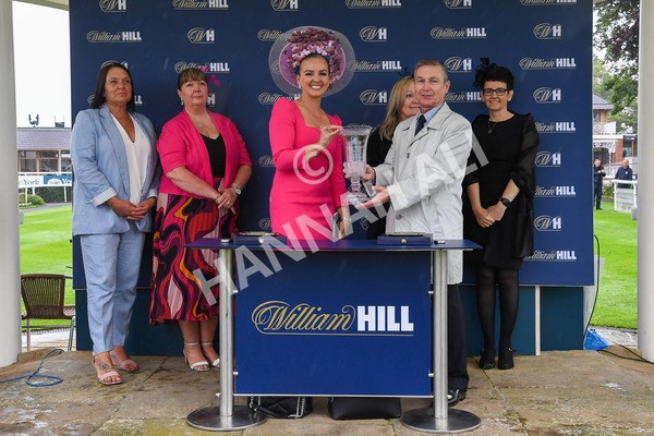 140723-Race 2-Swingalong-0120 - Race 2 2.40pm William Hill Summer Stakes