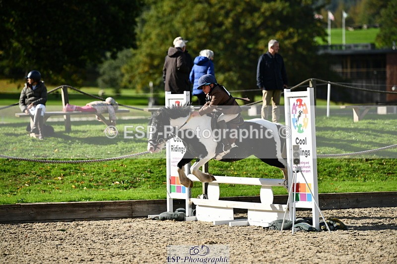 251004A-152252-01807 - Classes 8 & 9 70cm