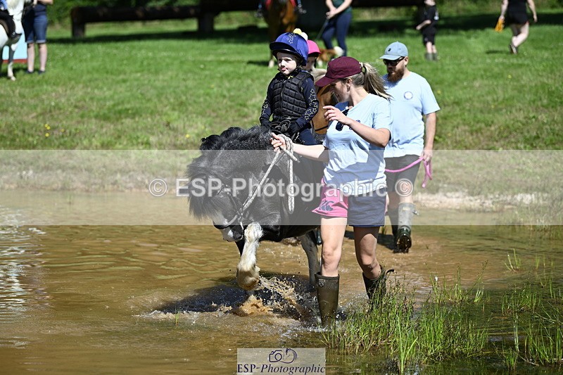 240728B-110816-01116 - Gemma's Group XC