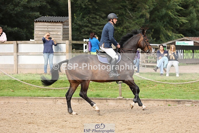 240817-093851-00348 - 02A Snr Brit Nov