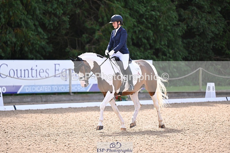 240809-103642-00336 - 160-Sian.Lowe-Pinecroft.Indigo