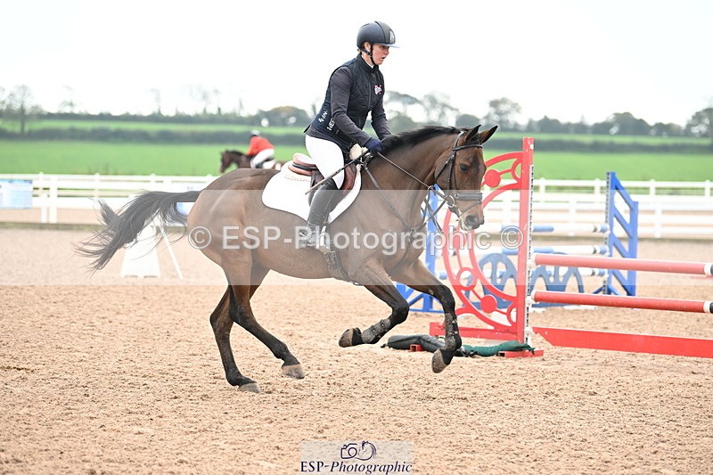 241023A-114432-00612 - Cls 1 British Novice and 90cm Open