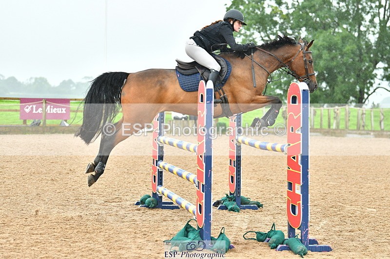 230805A-104832-00202 - Cls 2 Snr Newcomers & 1.10m Open