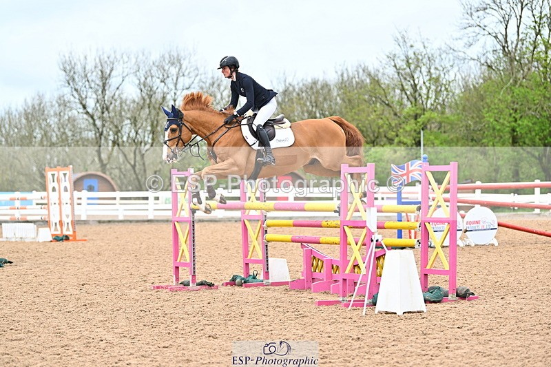 240501A-142902-01054 - Cls 8 Snr Foxhunter and 1.20m Open