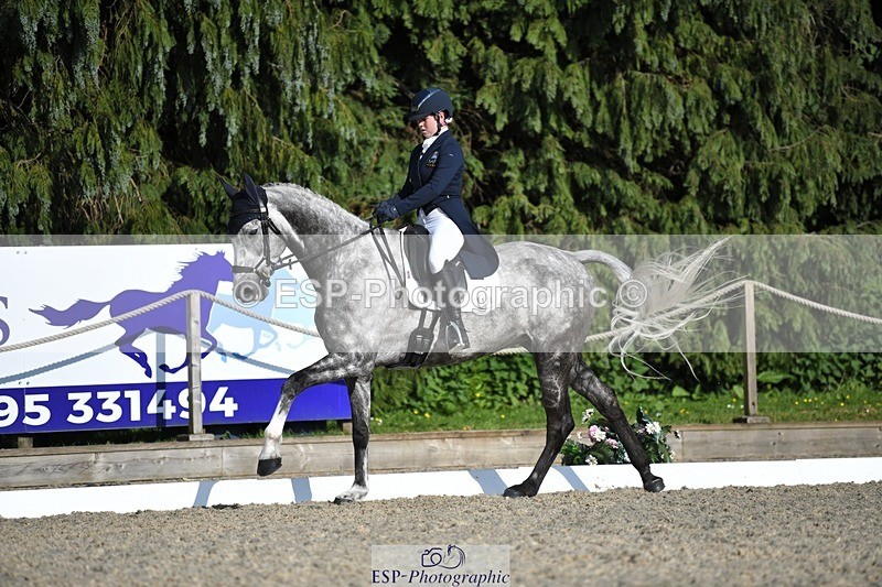 230525-174507-03594 - 130-CFH_DAKAR_HILL-Millie_Juleff-WEDTrotUp+DR