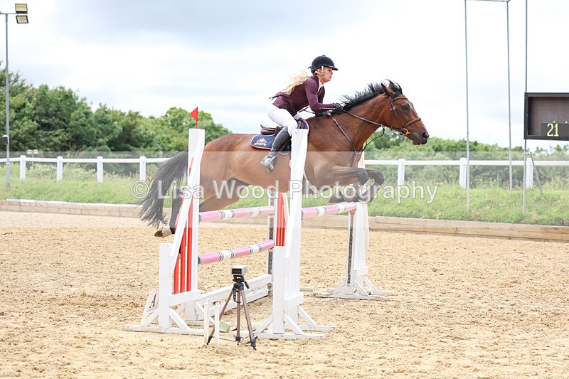 3E7A4284 - Class 7: Senior Newcomers/1.10m open