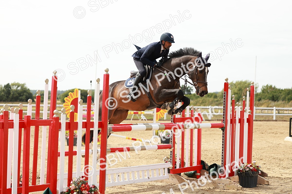 SBM_008198 - Class 4 - Senior Foxhunter - 1.20m Open