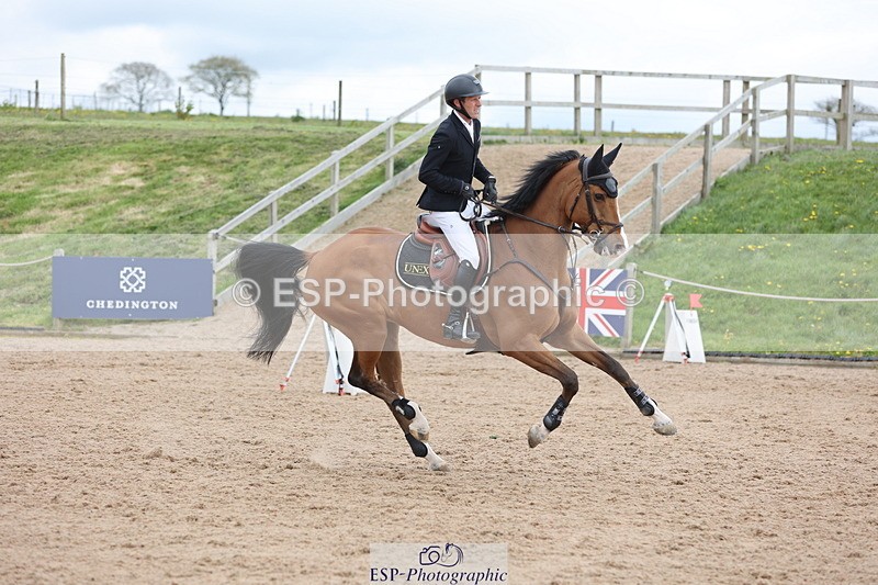 240419A-121830-07153 - Cls 6, 2 Star Medium Tour 1.35m