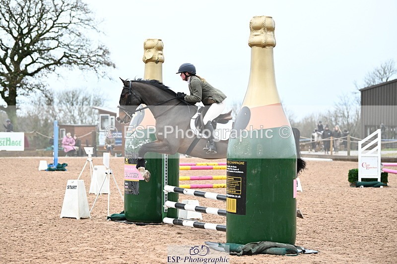 231203A-100410-00321 - Cls 14+15 Club and Schools 70cm