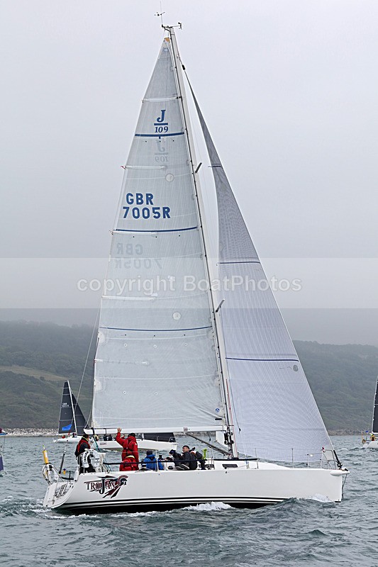 210703 TROJAN GBR7005R 5T7A9895 - ROUND THE ISLAND RACE 2021