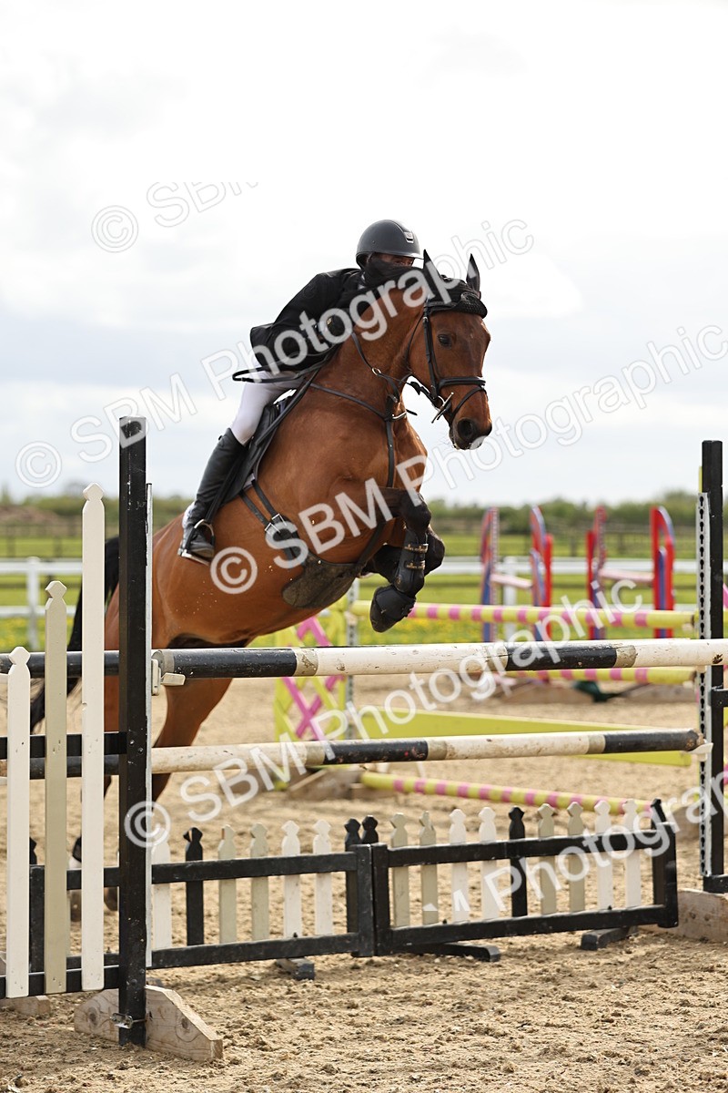 SBM_001610 - Class 5 -Senior Foxhunter - 1.20m