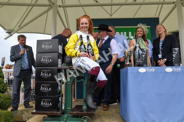 170623-Race 1-Kihavah-0190 - Race 1 2.00pm Queen Mother's Cup Handicap