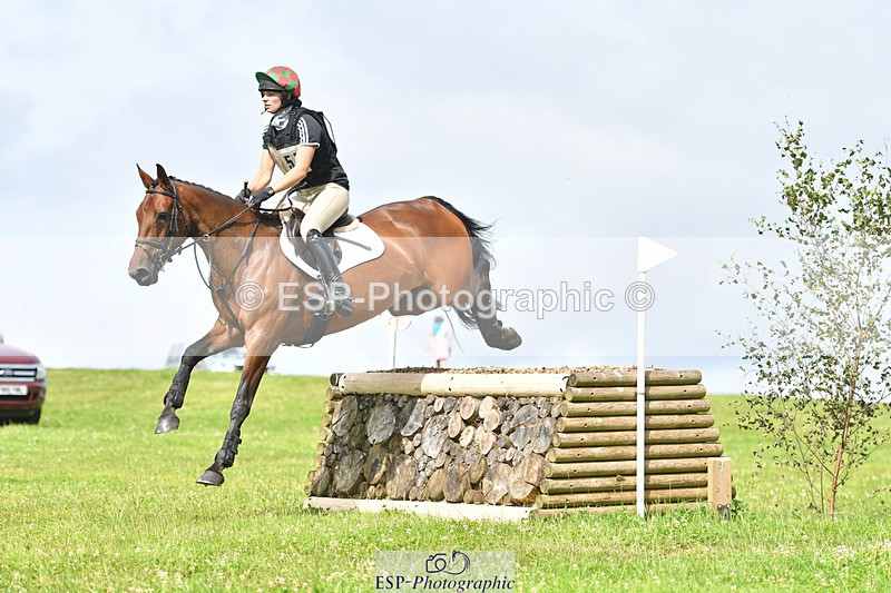 240804-104912-10469 - 357-Georgina_Ewell-LASAIRFHIONA