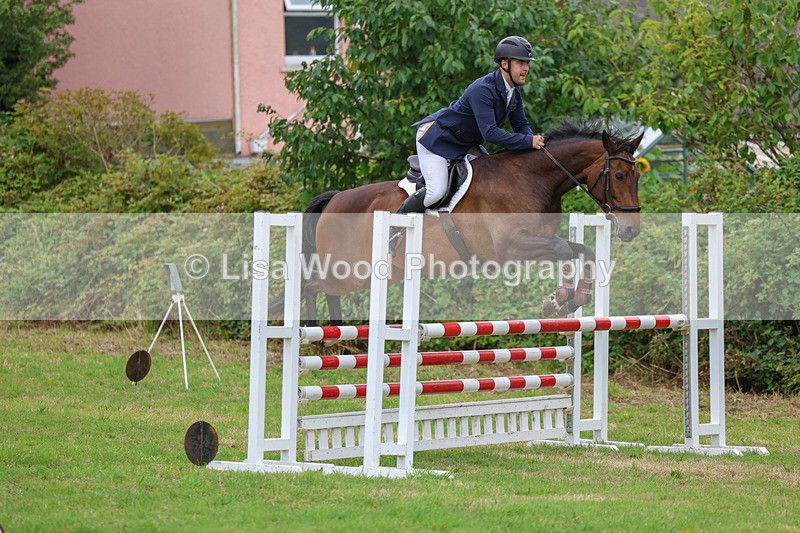 3E7A8055 - Class 7: Senior Newcomers/1.10m open