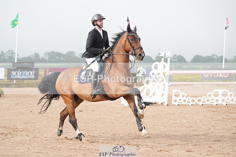 250718-081905-08401 - Cls 18, 1 Star Gold Tour