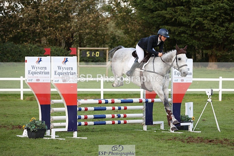 231022-160818-30121 - 557-KILBALLYBOY.SURPRISE-Courtney.Romcke-TrotUp+SJ